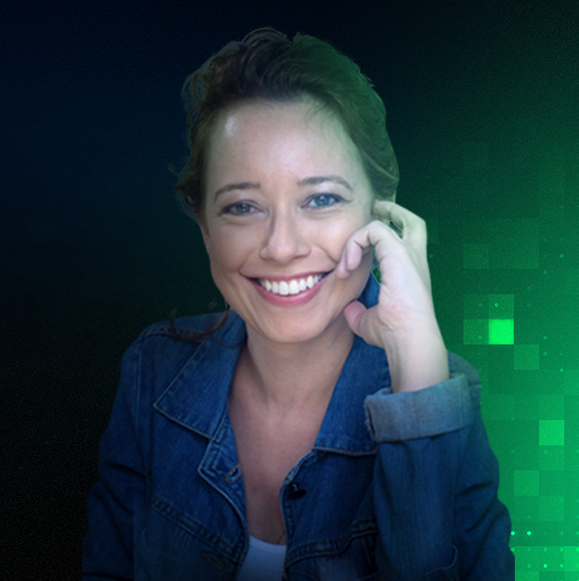 Imagem de Fernanda Degolin, Desenvolvedora Front-End na Globo. Fernanda usa uma camiseta jeans e está com cabelo preso. O fundo da imagem é um gradiente verde.